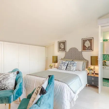 Serenity Vista Penthouse With Terrace Apartman